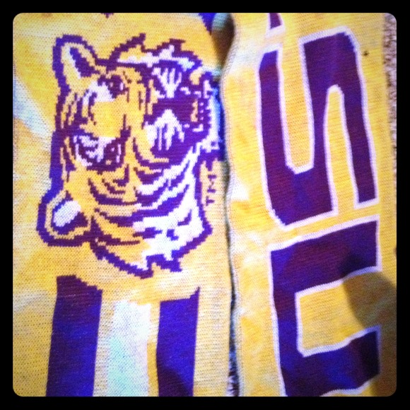 LSU scarf