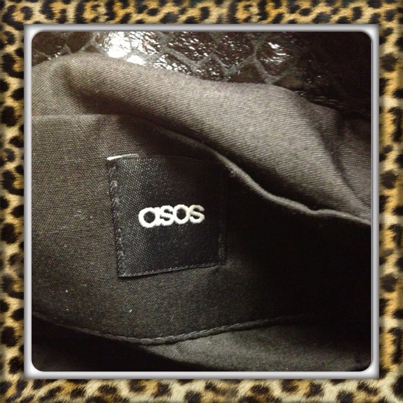 Feather and lizard print clutch - Picture 3 of 3