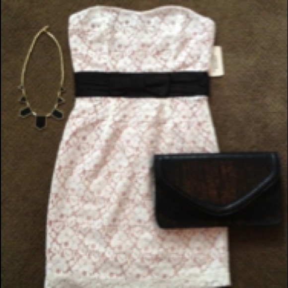 Forever 21 Lace Dress