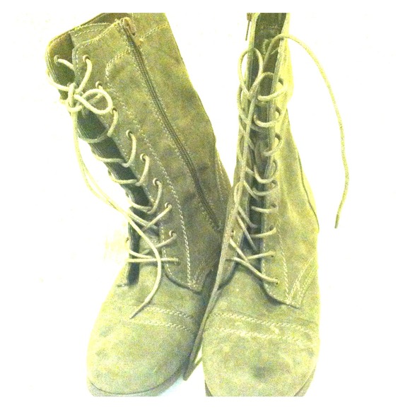 Olive lace up boots.