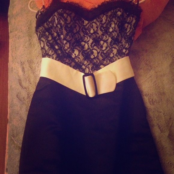 Brand new Betsy Johnson night dress