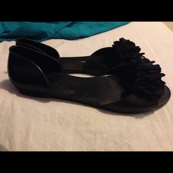****SOLD**Black jelly flats - Picture 3 of 3