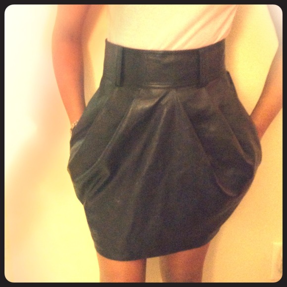 ❌SOLD❌ Faux leather skirt