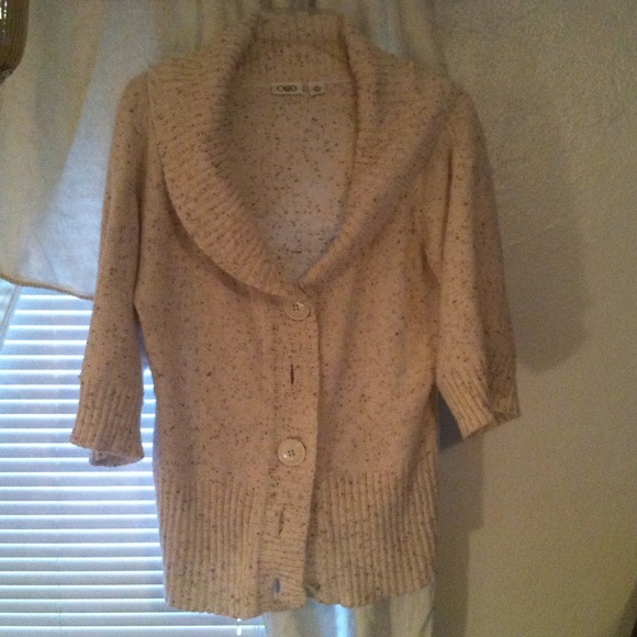 Sweater for spring or fall air💢SOLD💢