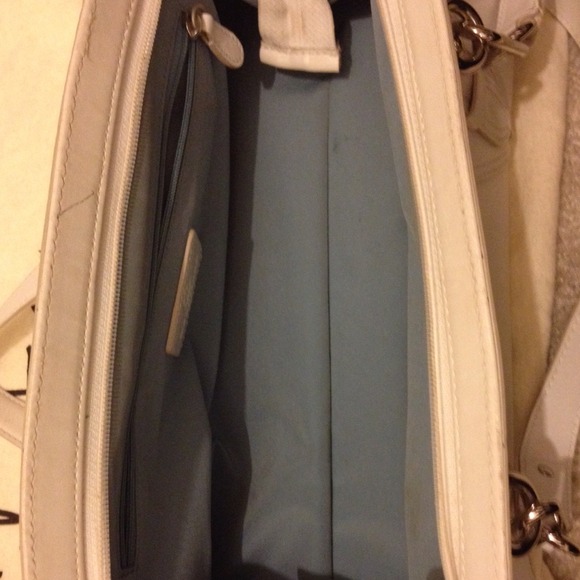 *Reduced* Cole Haan white purse - Picture 3 of 3