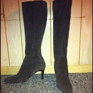 Ann Taylor brown suede boots