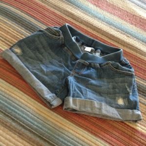 Maternity shorts