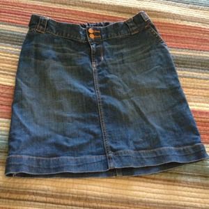 Maternity denim skirt