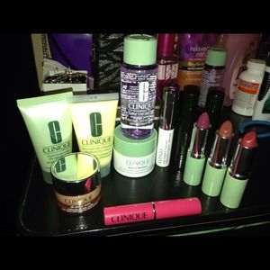 Clinique Make Up Bundles!!