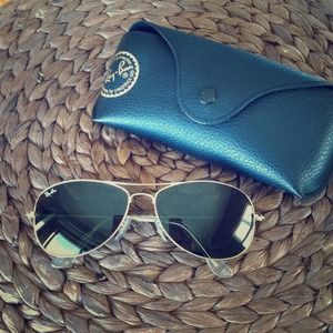 RESERVED ✨HOST PICK✨Original cockpit Ray Ban
