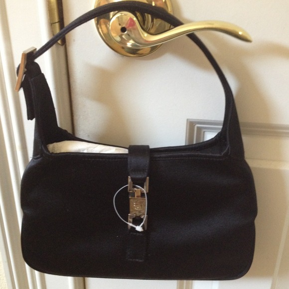 Gucci Handbags - Gucci satin Jackie Bag