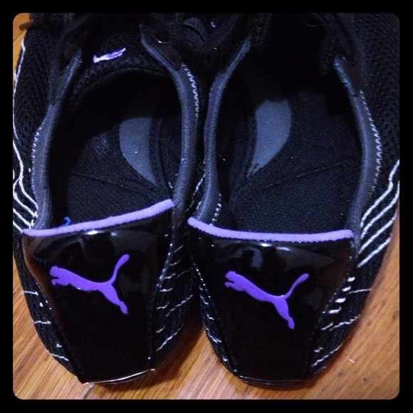 .  Puma "ballet" sneaker