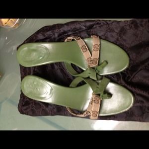 Authentic Gucci Lime Green sandal