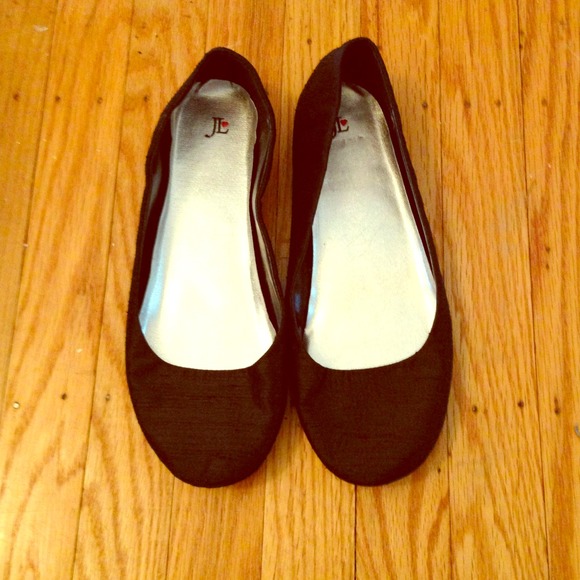 Black flats. Size 8