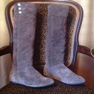 Chinese Laundry Grey Boots