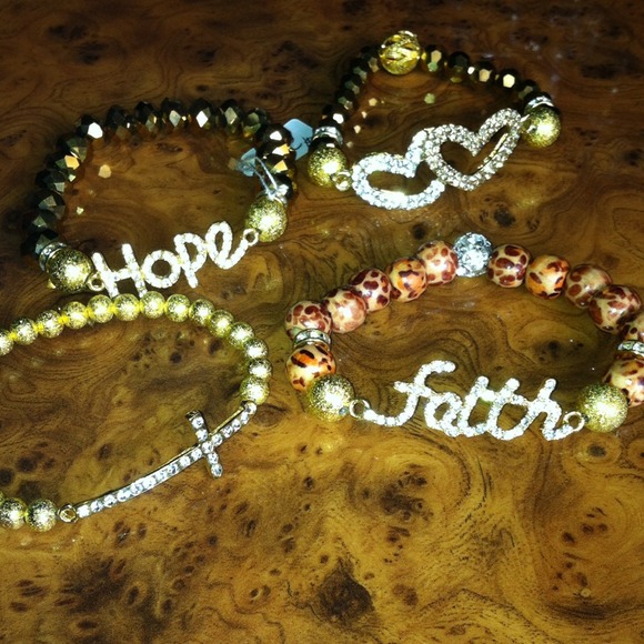 Bracelets from @suzmel1 - Picture 2 of 4