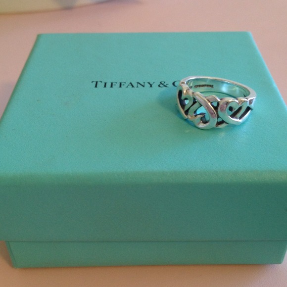 SOLD 100% authentic Tiffany & co.