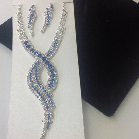 Blue and clear crystal necklace and earring set