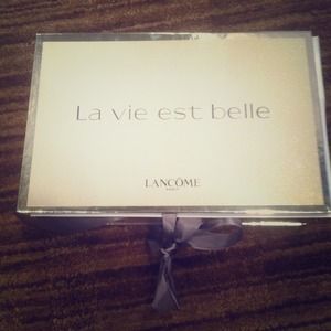 NO LONGER AVAILABLE Lancôme "la vie est belle"