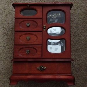 💥REDUCED PRICE💥Jewelry box