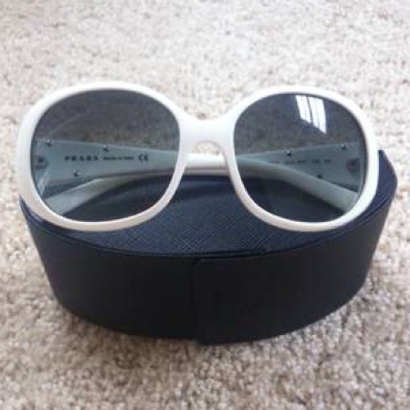 Prada Glam sunglasses - Picture 3 of 3