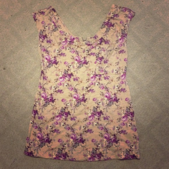 Beige and Purple Pastel Floral Shirt with Zippered Back and Front Pocket Size XS - Picture 1 of 5