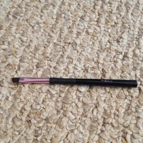 Reserved bundle including 4 other items