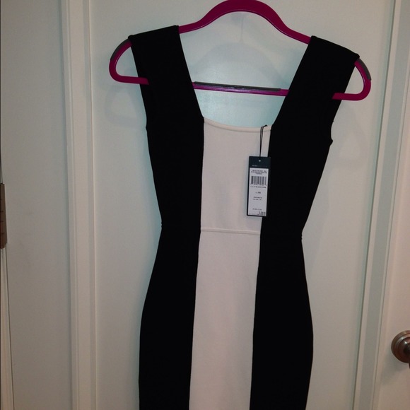 BCBG mini dress. New with tags,Perfect condition.