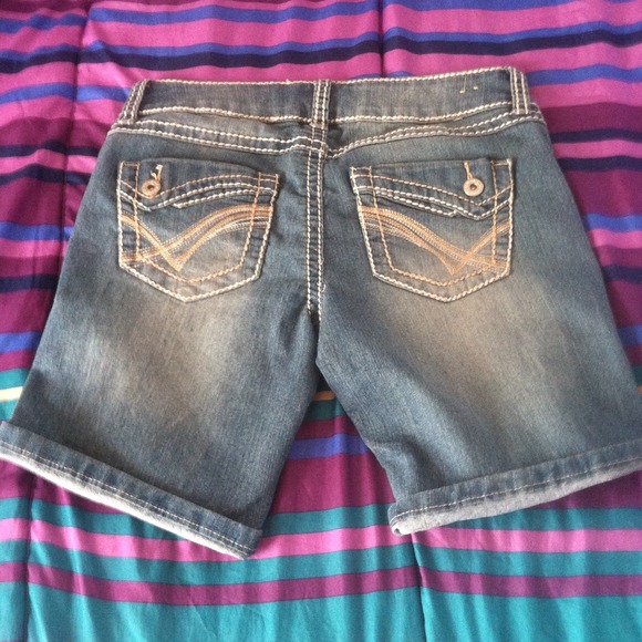 Long shorts! Just in time for summer!