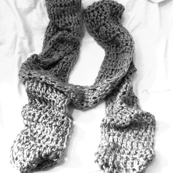 Gray scarf