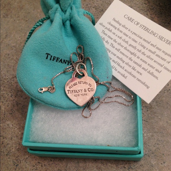 ❌SOLD❌Authentic Tiffany's & Co tag necklace - Picture 2 of 4