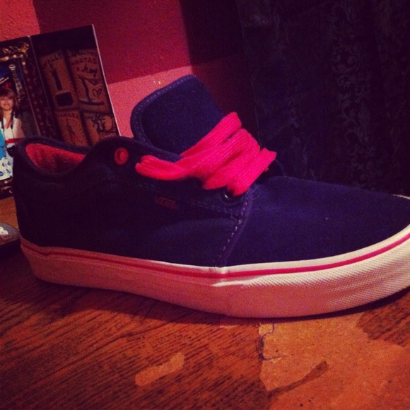 Nikes for sale - Picture 4 of 4