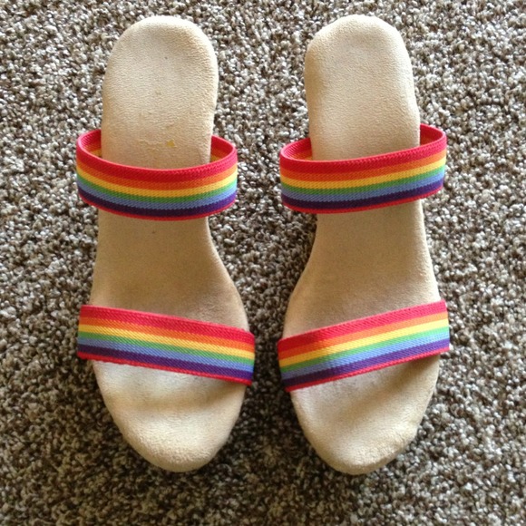 Over the Rainbow Wedges.