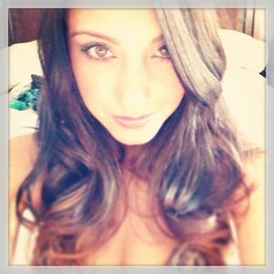 Meet your seller!! 💋