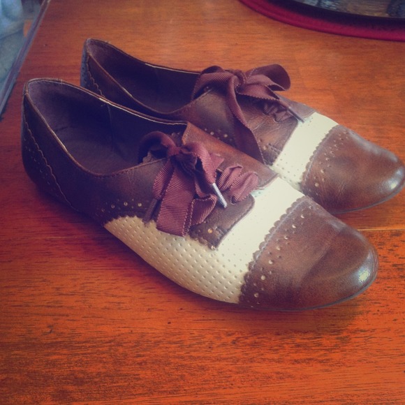not rated Shoes - Brown and Creme Oxford ballet flats