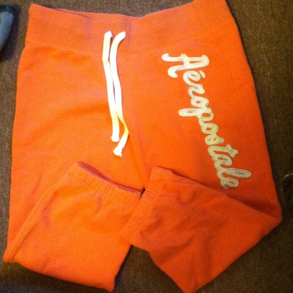 Aeropostale Capri sweats!