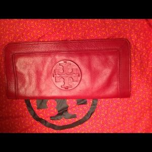 Red Tory burch clutch