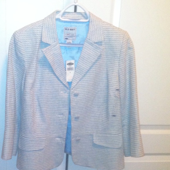 Blazer - Picture 4 of 4