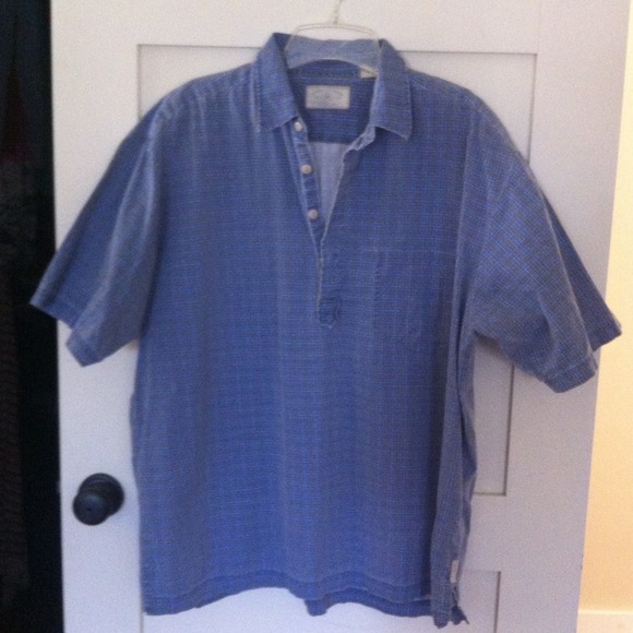 SOLD Mens american eagle short sleeve button shirt - Picture 1 of 3