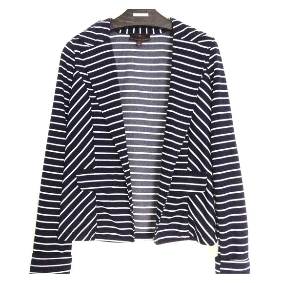 🚫SOLD!🚫Navy Blue and White Striped Blazer