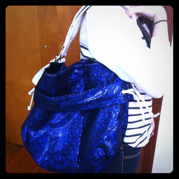 Big blue sparkly purse - Picture 1 of 3