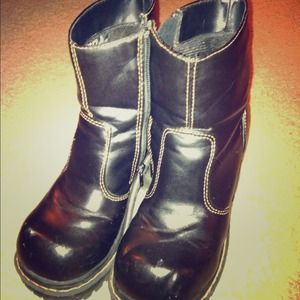 ***SOLD****Black boots