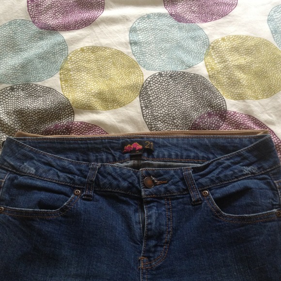 Bow pants