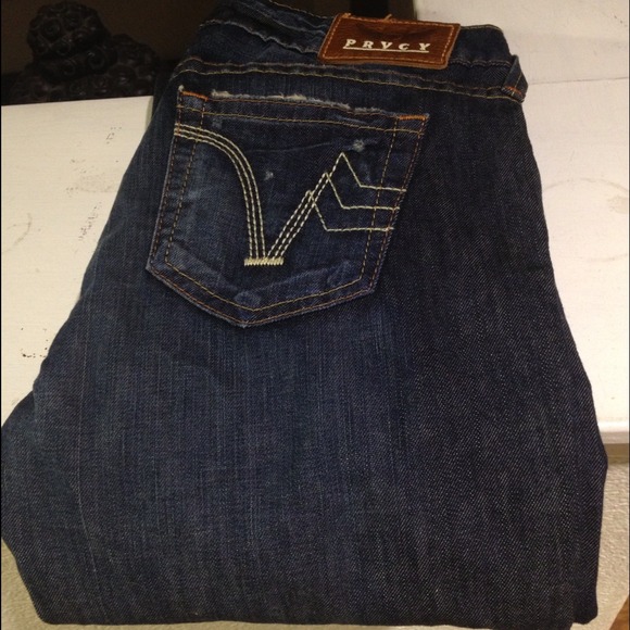 Brand new PRVCY jeans! These retail for $216 sz 28