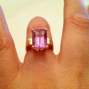 13mm Amethyst Ring w/.10ctw Diamond in 14K Gold