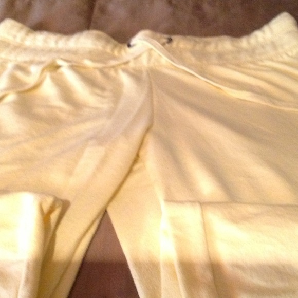 Yellow Capri