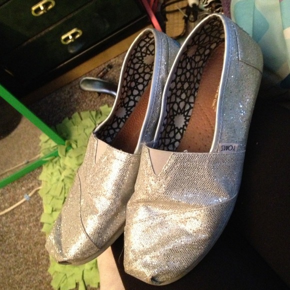 Toms ! Only wore them a couple times