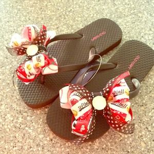 @Adria1200 Boutique softball flip flops size 8