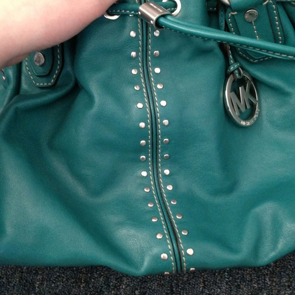 SOLD - Michael kors handbag - Picture 2 of 4