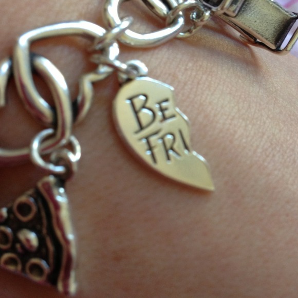Half of James Avery "Best Friends" charm